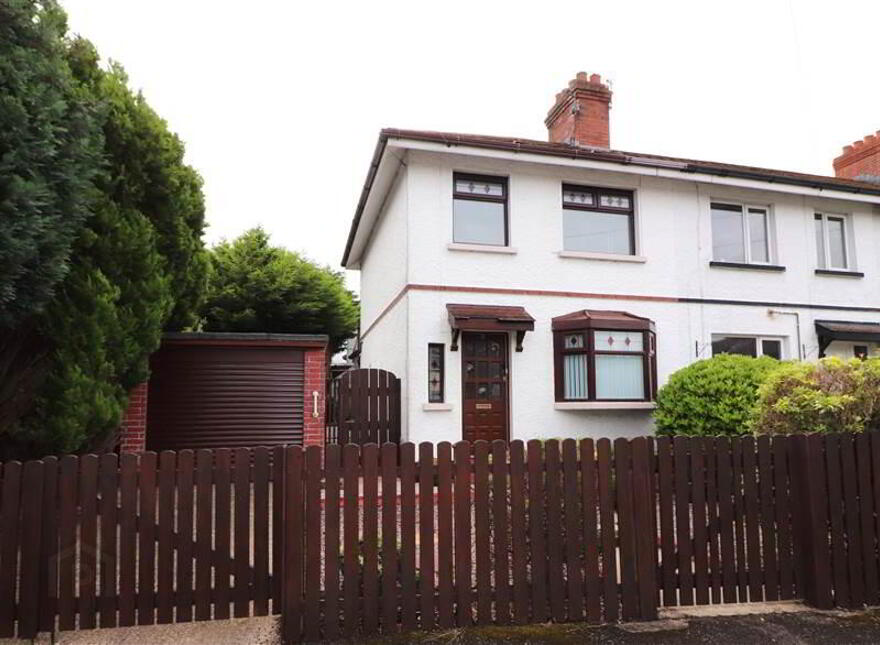 8 Delacherois Avenue, Grand Street, Lisburn, BT27 4TR photo