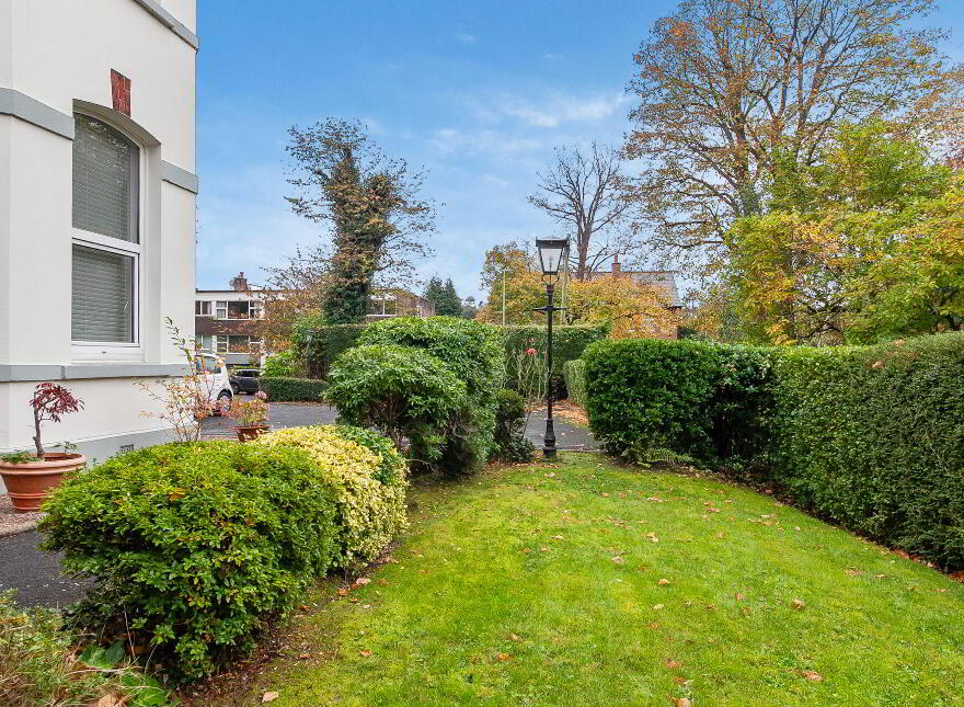 Apt 3, 58 Marlborough Park South, Belfast, BT9 6HT
