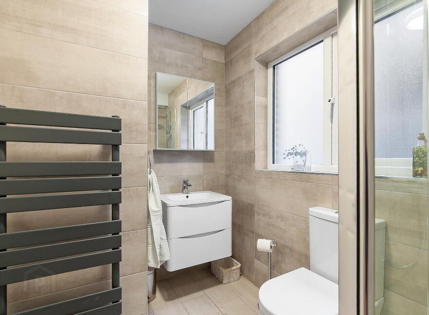 Apt 3, 58 Marlborough Park South, Belfast, BT9 6HT