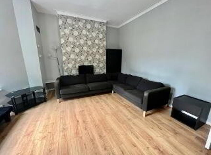 156 Upper Newtownards Road, Belfast, BT4 3EQ