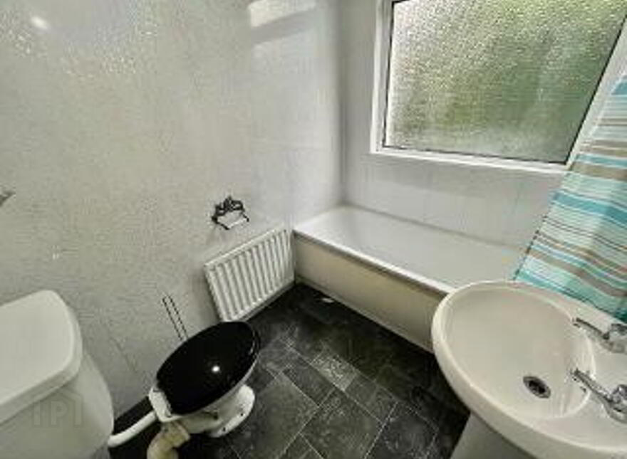 156 Upper Newtownards Road, Belfast, BT4 3EQ