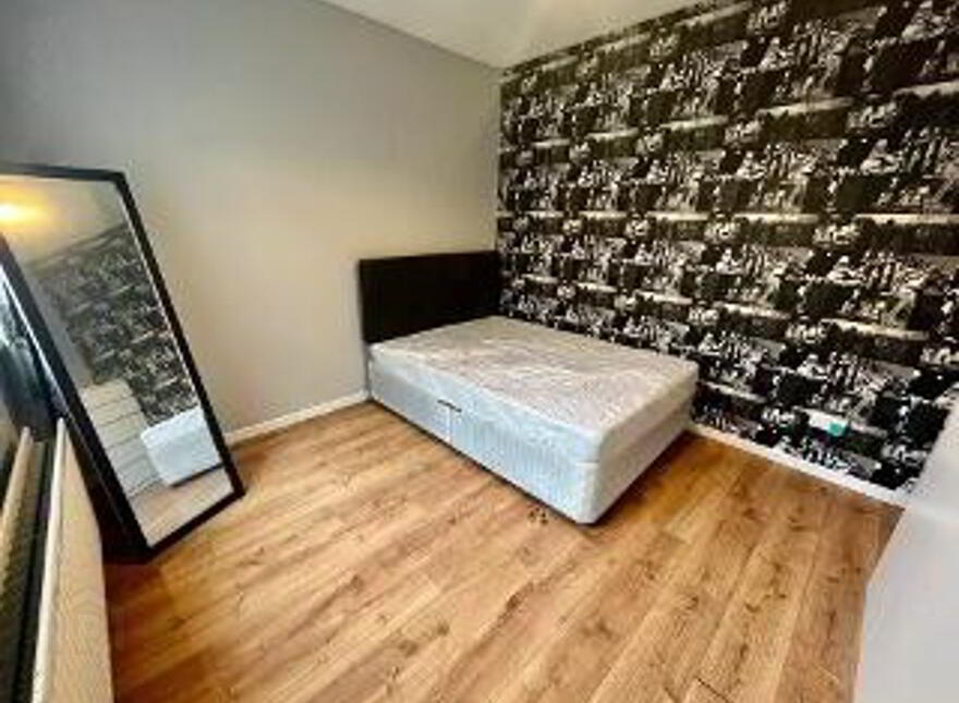 156 Upper Newtownards Road, Belfast, BT4 3EQ