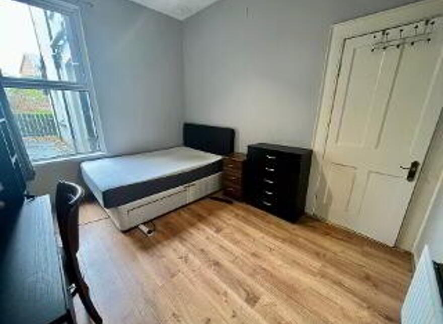 156 Upper Newtownards Road, Belfast, BT4 3EQ