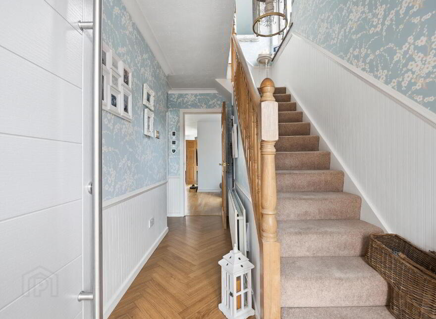 17 Garnerville Gardens, Belfast, BT4 2PA