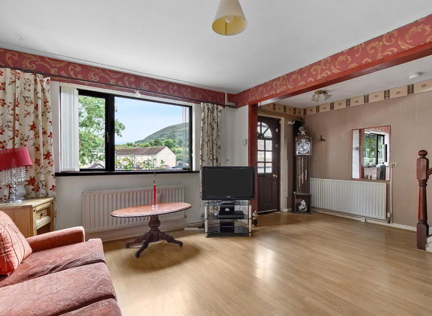 39 Glencairn Way, Belfast, BT13 3TF