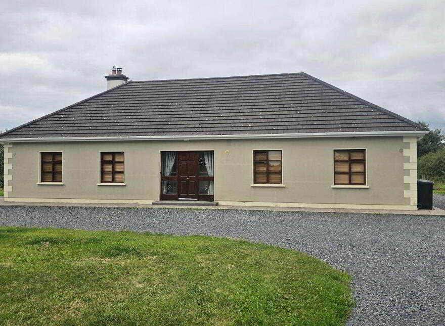 Moate, Carlanstown, Kells, A82DD54