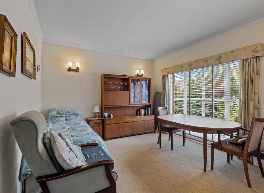 9 Schomberg Park, Belfast, BT4 2HH