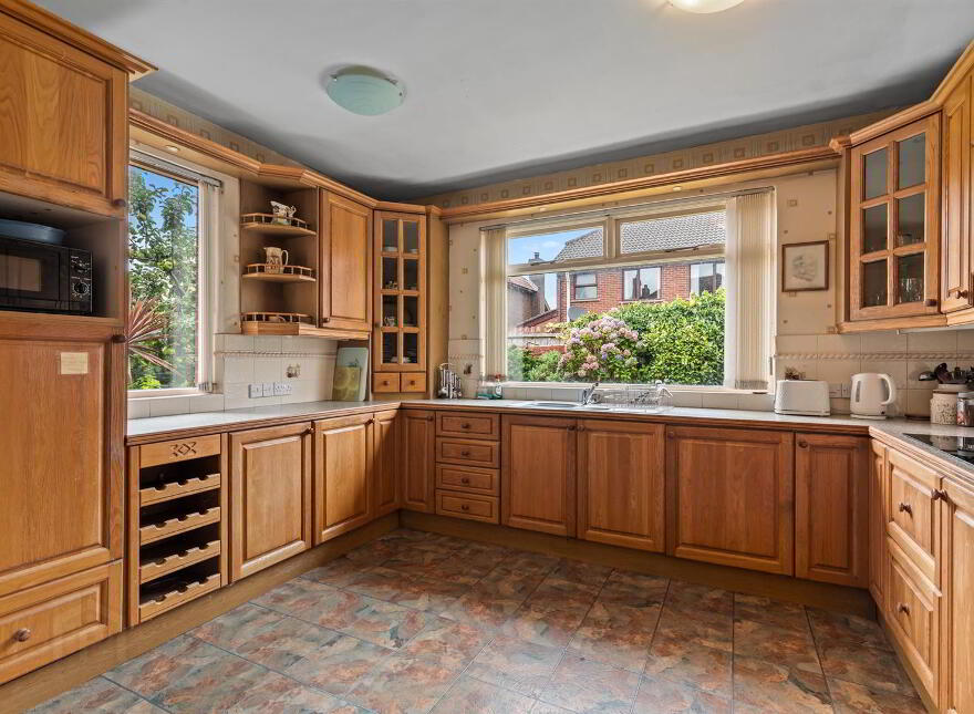 9 Schomberg Park, Belfast, BT4 2HH