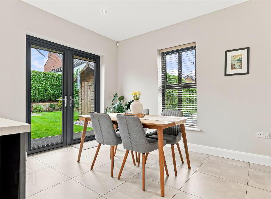 38 Castlegate, Galgorm, Ballymena, BT42 1SD