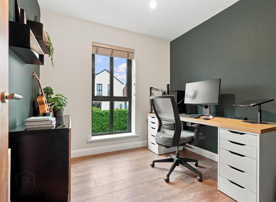 38 Castlegate, Galgorm, Ballymena, BT42 1SD