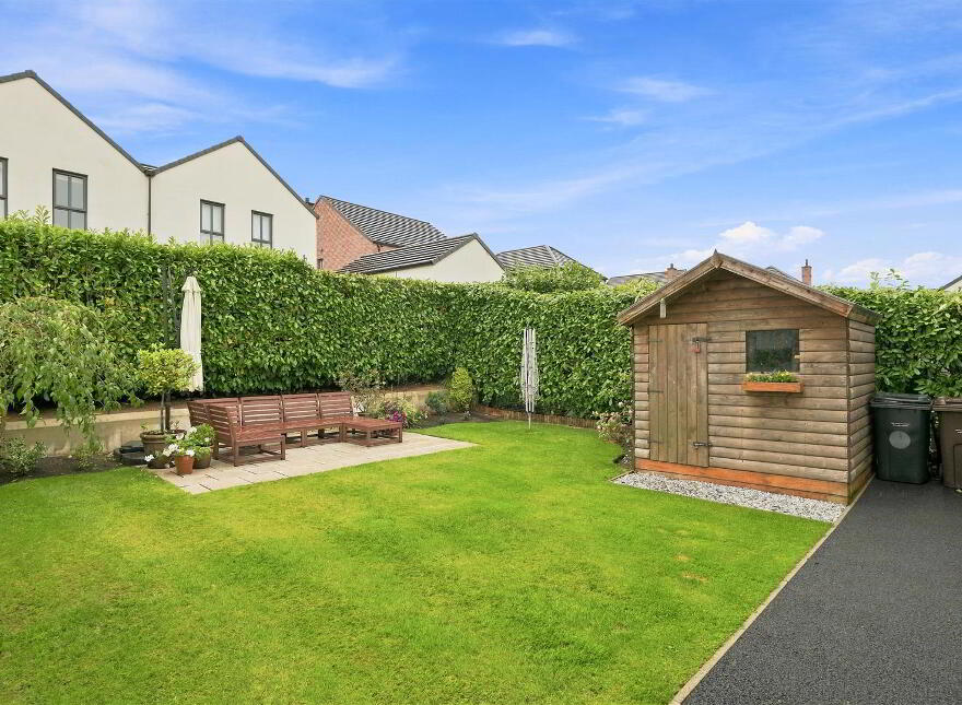 38 Castlegate, Galgorm, Ballymena, BT42 1SD