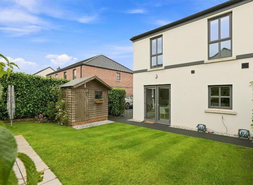 38 Castlegate, Galgorm, Ballymena, BT42 1SD