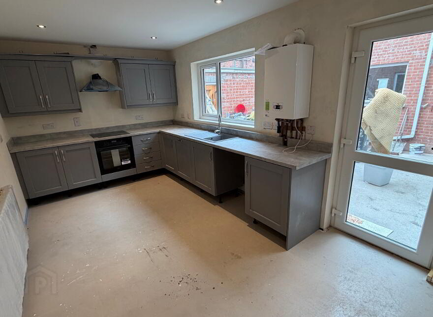 96-100 Edinburgh Street, Belfast, BT9 7DT