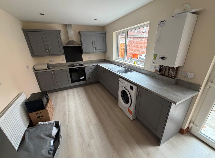 96-100 Edinburgh Street, Belfast, BT9 7DT