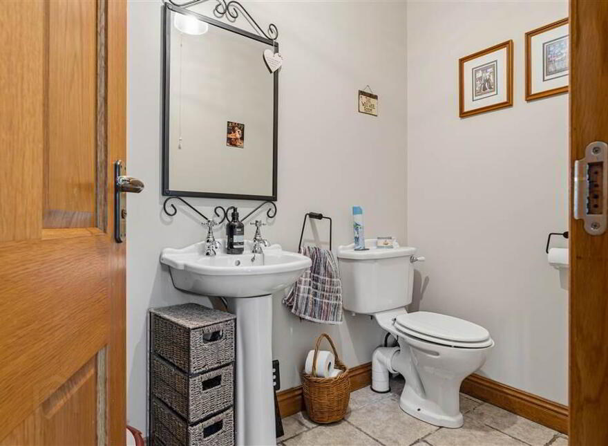 52 Moorfields Road, Ballymena, BT42 3BT