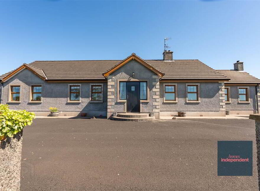 52 Moorfields Road, Ballymena, BT42 3BT