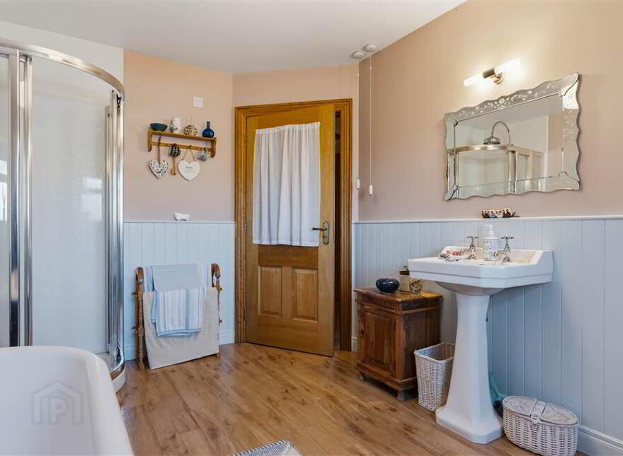 52 Moorfields Road, Ballymena, BT42 3BT