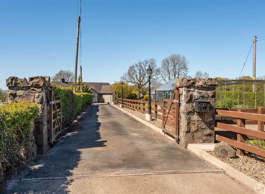 52 Moorfields Road, Ballymena, BT42 3BT