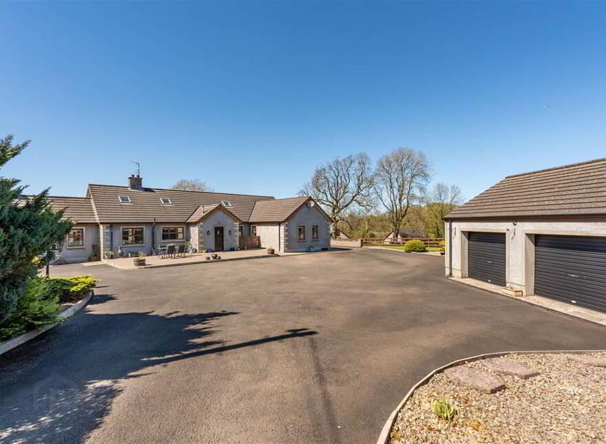 52 Moorfields Road, Ballymena, BT42 3BT
