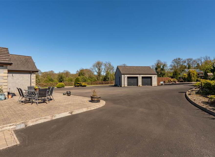 52 Moorfields Road, Ballymena, BT42 3BT