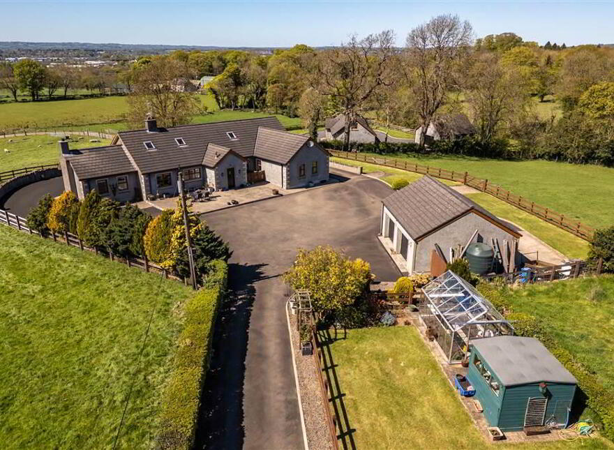 52 Moorfields Road, Ballymena, BT42 3BT