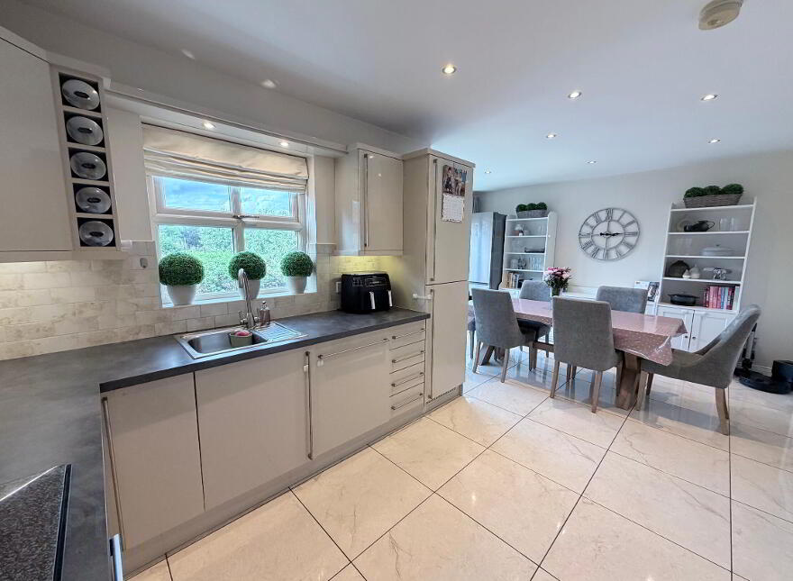 6 Lagan Lodge, Donaghcloney, BT66 7WH