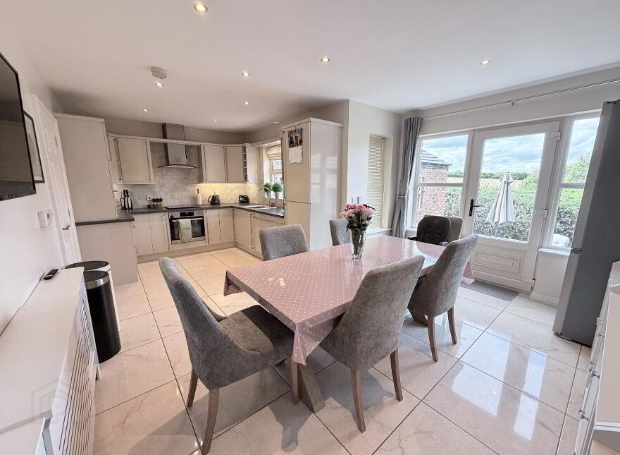 6 Lagan Lodge, Donaghcloney, BT66 7WH