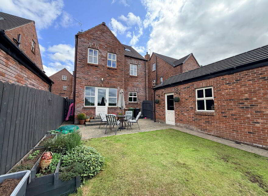 6 Lagan Lodge, Donaghcloney, BT66 7WH
