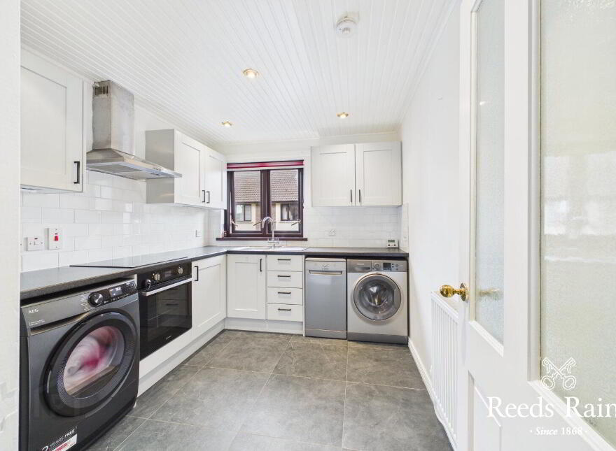 9 Knocklofty Court, Belfast, BT4 3NF