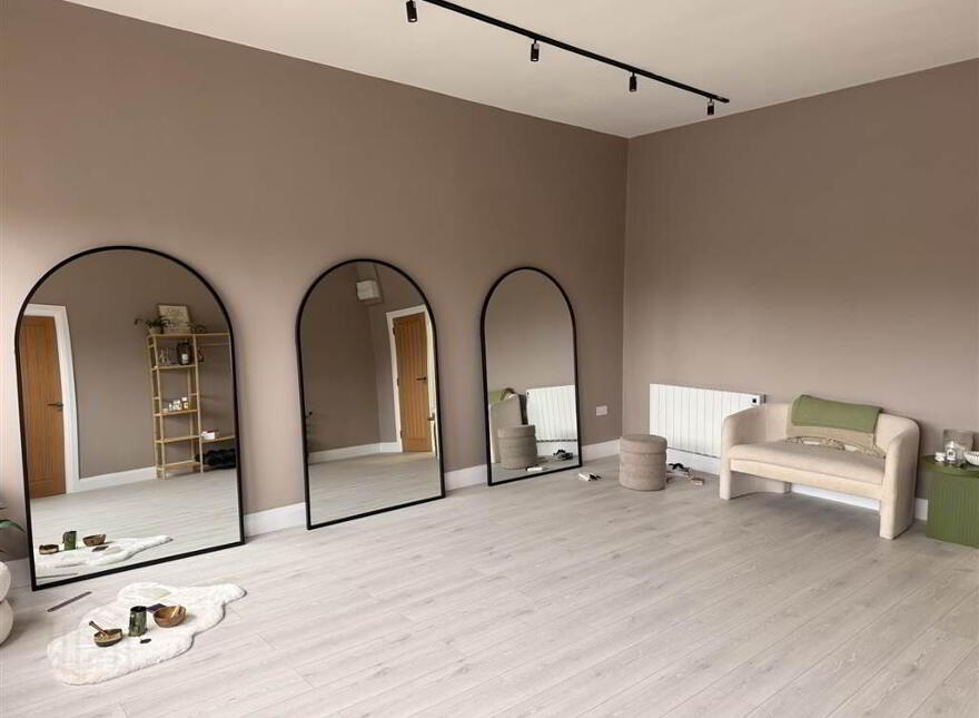 Hilary House- FIRST FLOOR OFFICES, 92 Warren Gardens, Lisburn, BT28 1HW