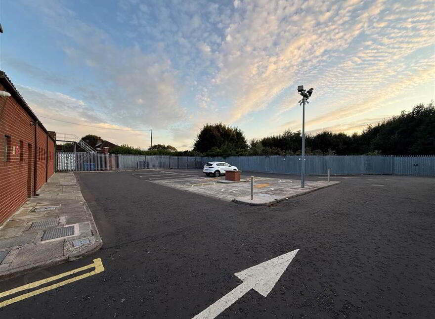 Hilary House- FIRST FLOOR OFFICES, 92 Warren Gardens, Lisburn, BT28 1HW