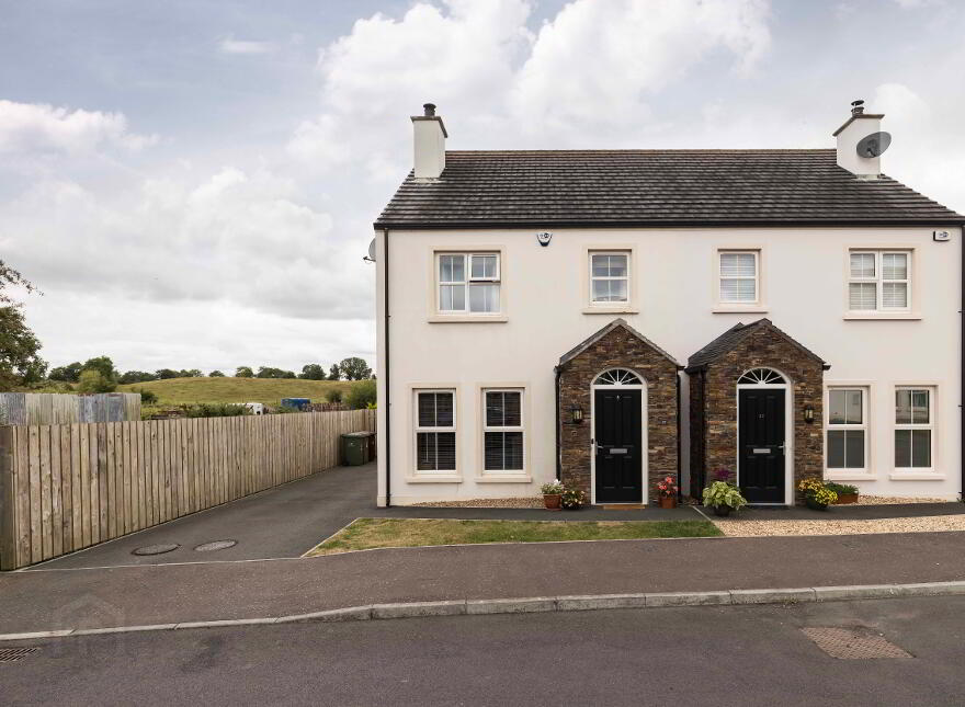 17 Chancellors Court, Diamond Road, Dromore, BT25 1TU