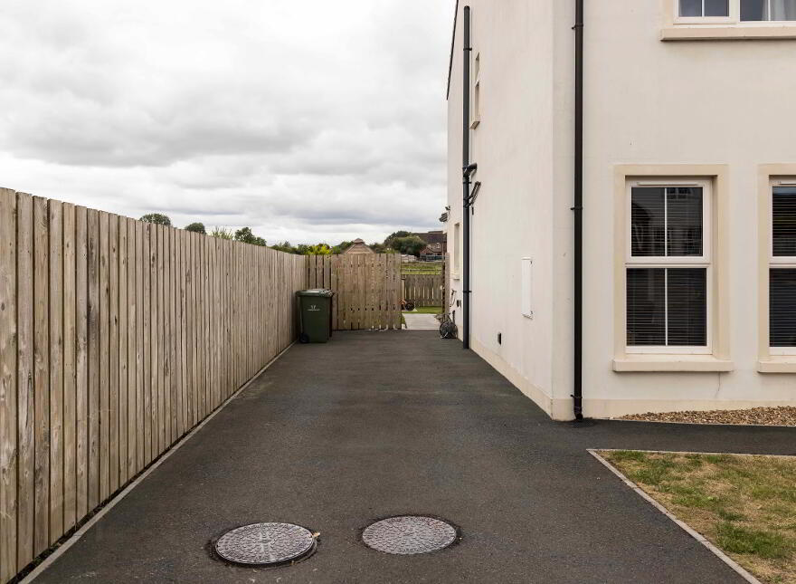 17 Chancellors Court, Diamond Road, Dromore, BT25 1TU