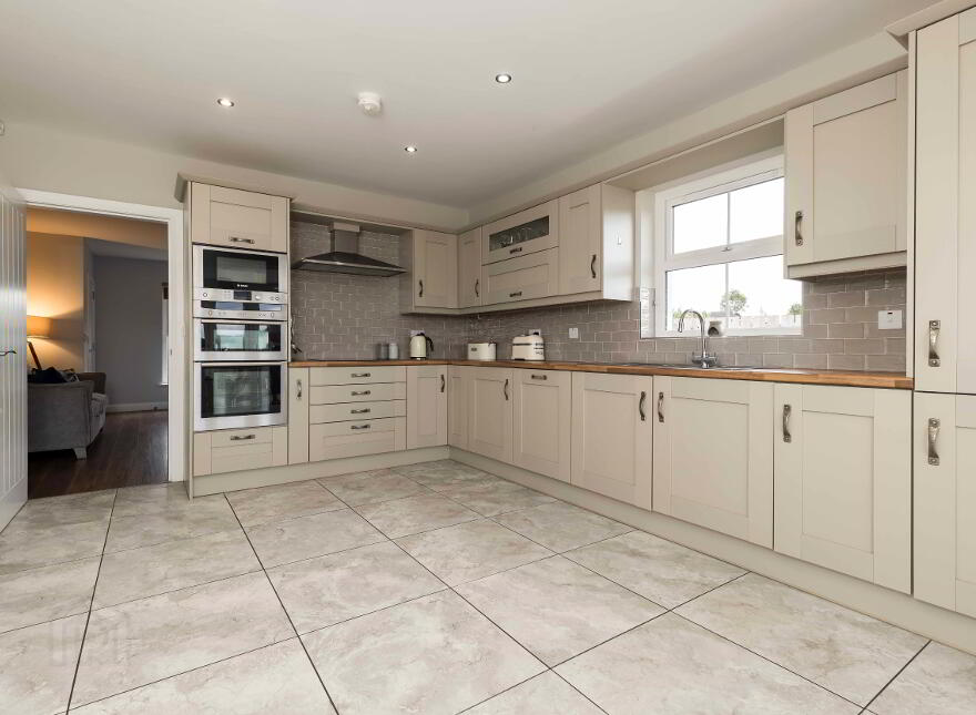 17 Chancellors Court, Diamond Road, Dromore, BT25 1TU