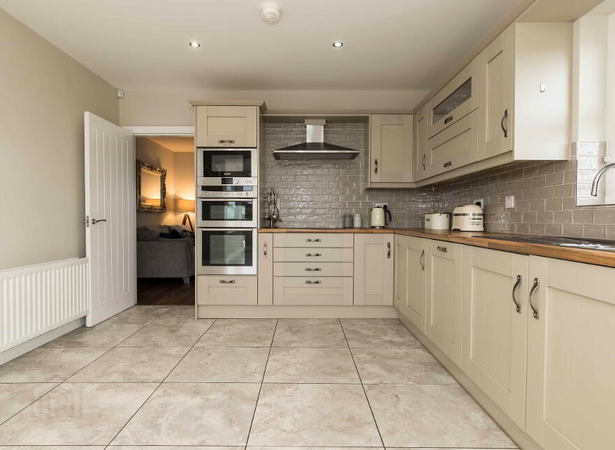 17 Chancellors Court, Diamond Road, Dromore, BT25 1TU