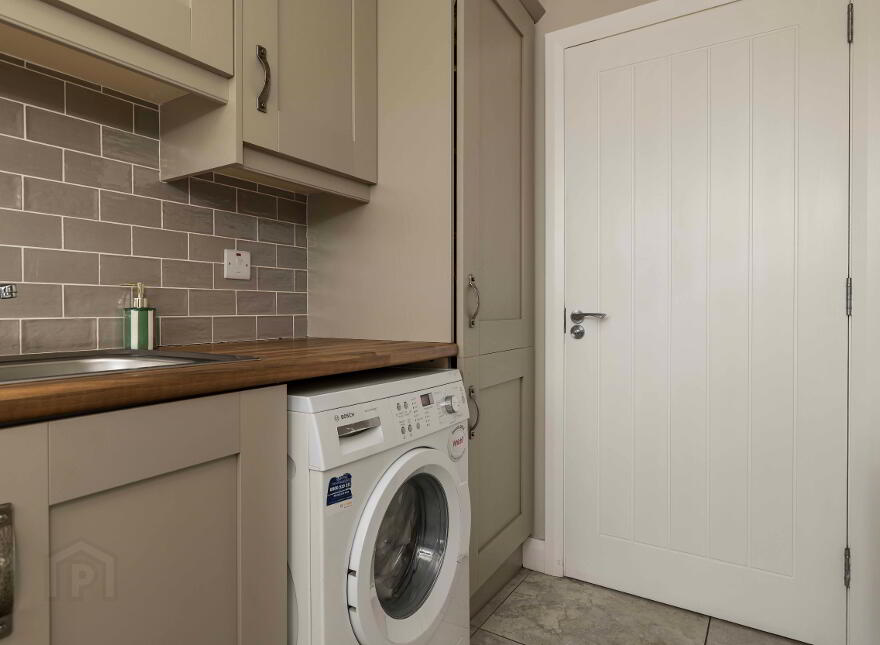 17 Chancellors Court, Diamond Road, Dromore, BT25 1TU