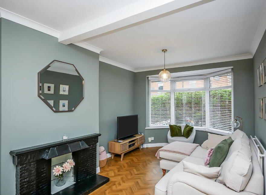 2 Ava Parade, Ormeau, Belfast, BT7 3BU