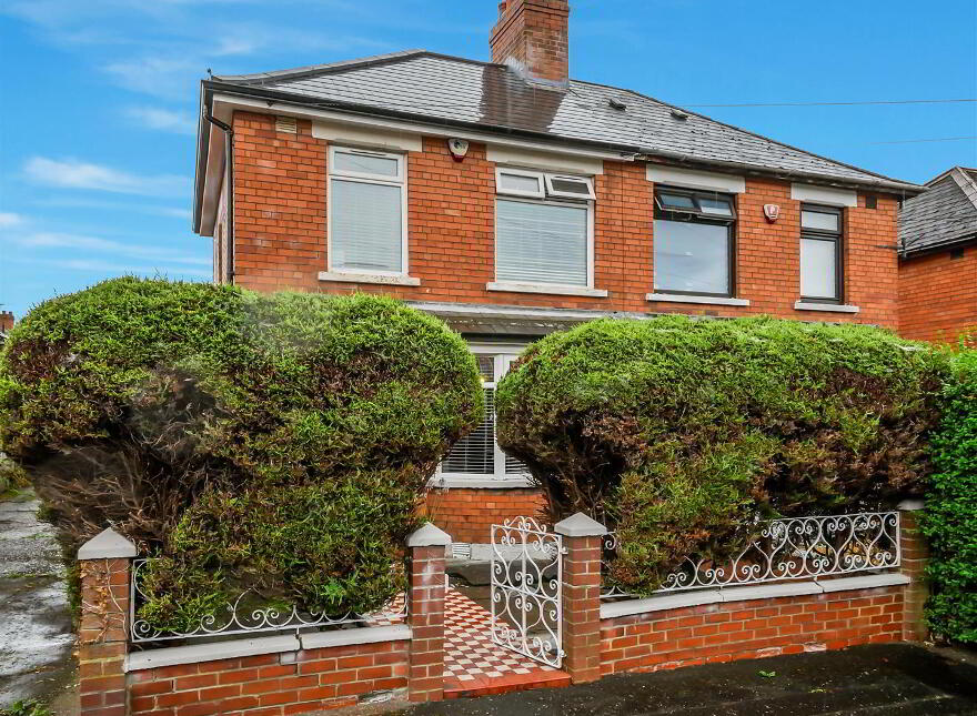2 Ava Parade, Ormeau, Belfast, BT7 3BU photo
