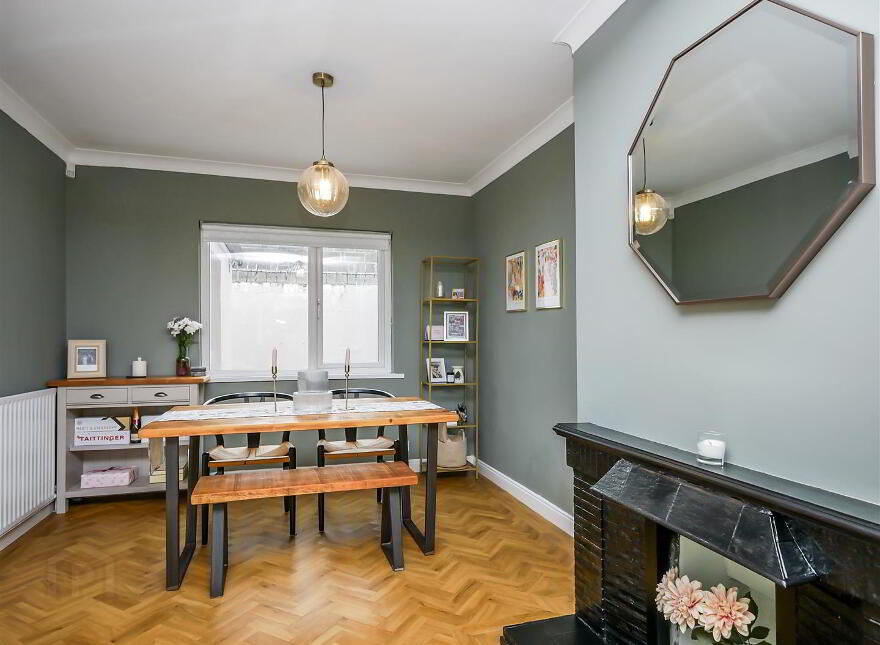 2 Ava Parade, Ormeau, Belfast, BT7 3BU