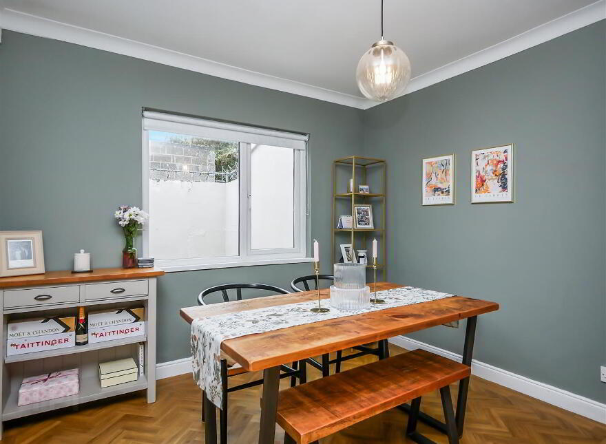 2 Ava Parade, Ormeau, Belfast, BT7 3BU