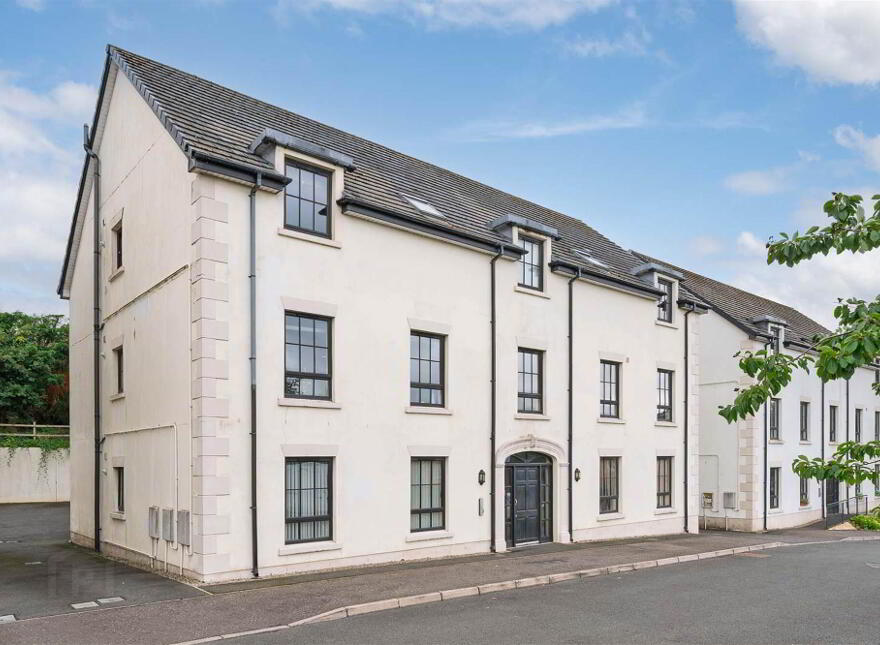 48 Sir Richard Wallace Walk, Lisburn, BT28 3RW