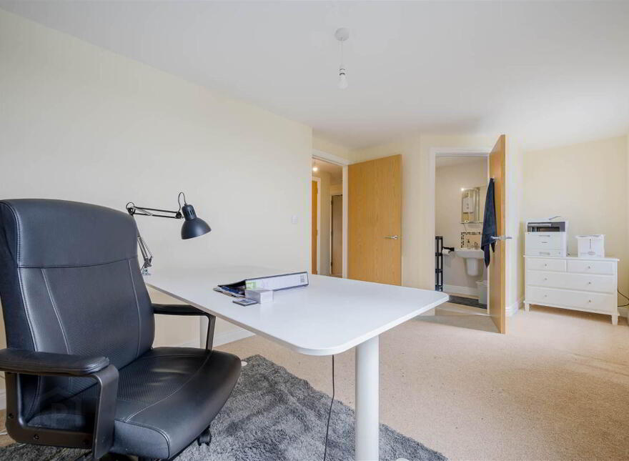 48 Sir Richard Wallace Walk, Lisburn, BT28 3RW