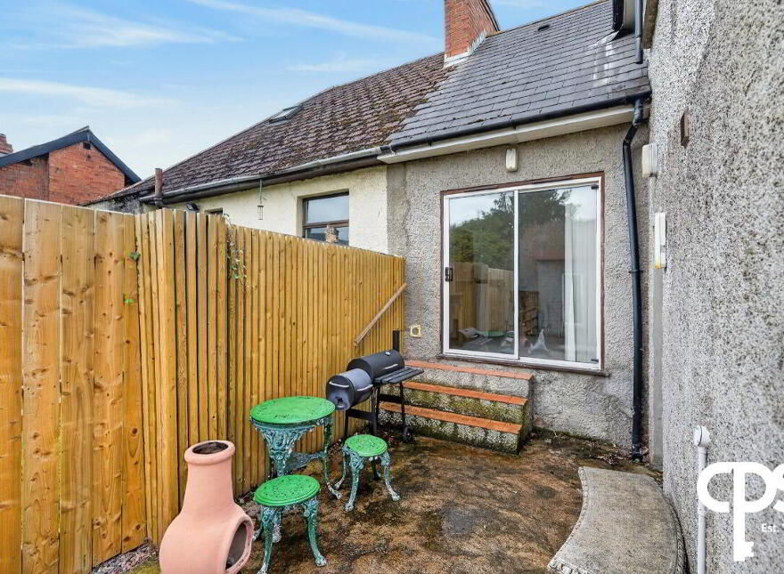 14 Prince Edward Park, Belfast, BT9 5GD