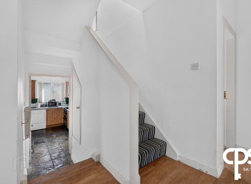 14 Prince Edward Park, Belfast, BT9 5GD