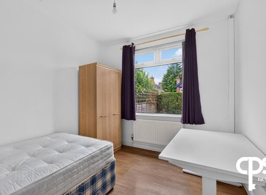 14 Prince Edward Park, Belfast, BT9 5GD