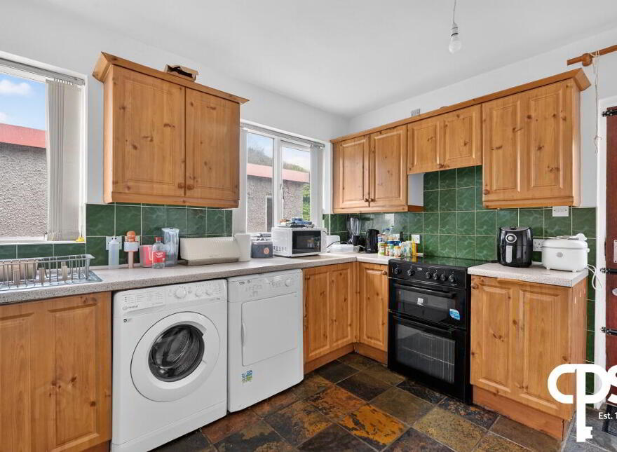 14 Prince Edward Park, Belfast, BT9 5GD