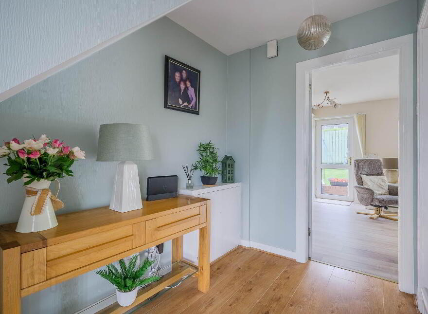 14 Kinwood Court, Bangor, BT19 6WE