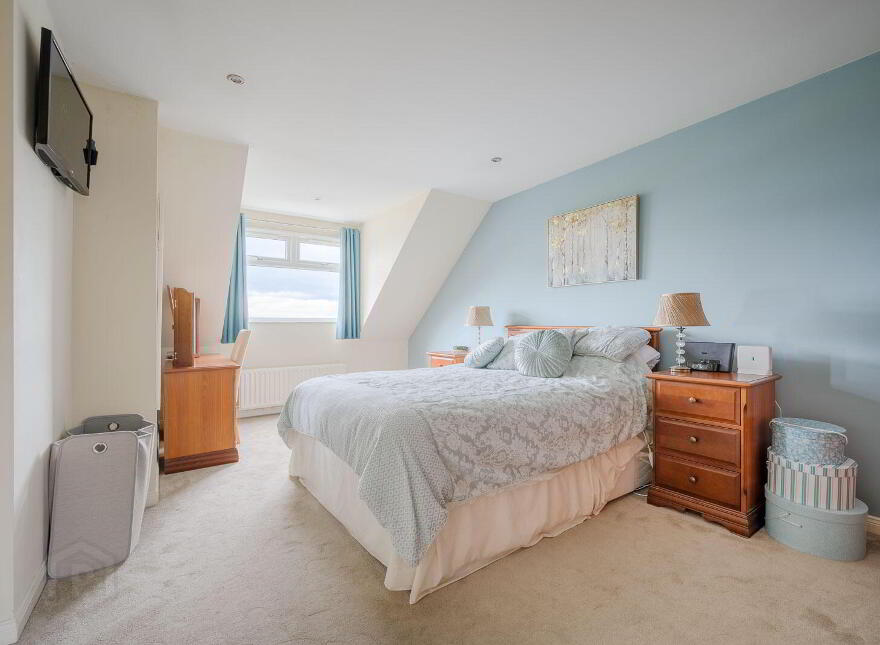 14 Kinwood Court, Bangor, BT19 6WE