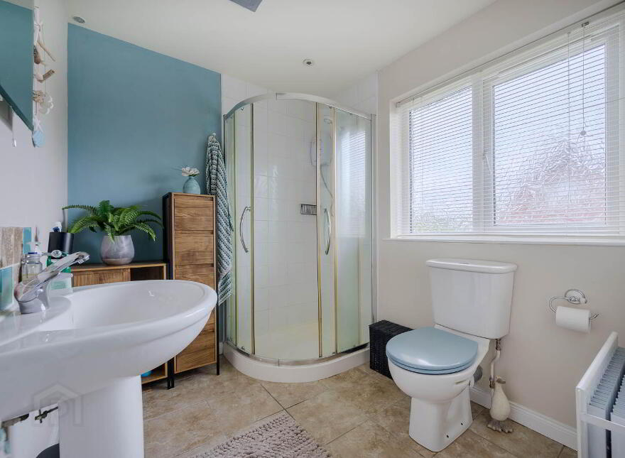 14 Kinwood Court, Bangor, BT19 6WE