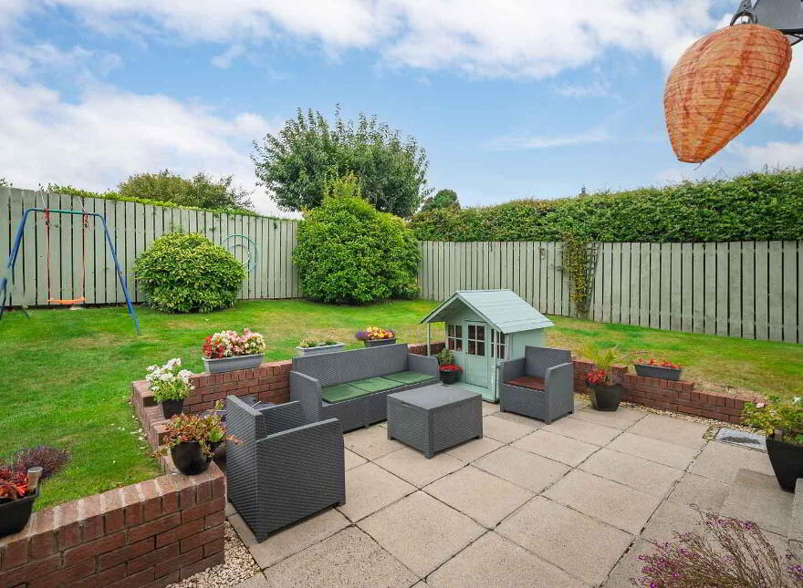 14 Kinwood Court, Bangor, BT19 6WE